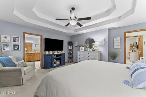 Bedroom - 23959 W Walbridge Rd, Curtice, OH 43412 photo 7 of 7