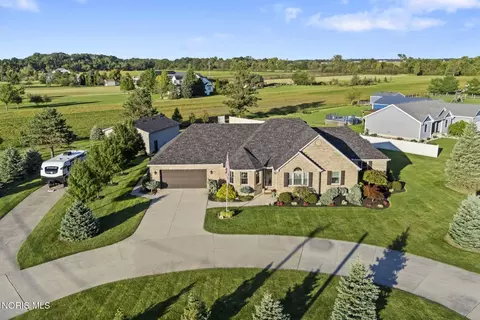 23959 W Walbridge Rd, Curtice, OH 43412
