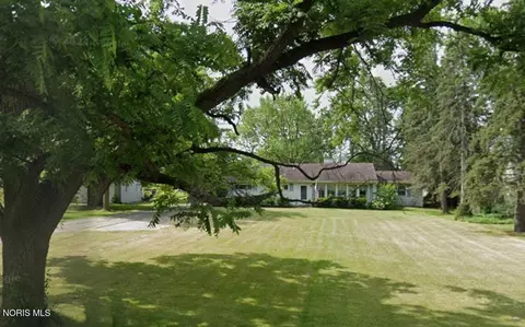 9229 Mandell Rd, Perrysburg, OH 43551