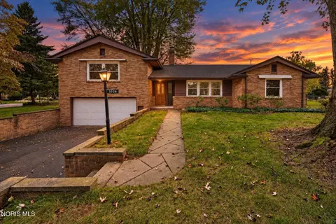 3226 Hargo Rd, Toledo, OH 43606