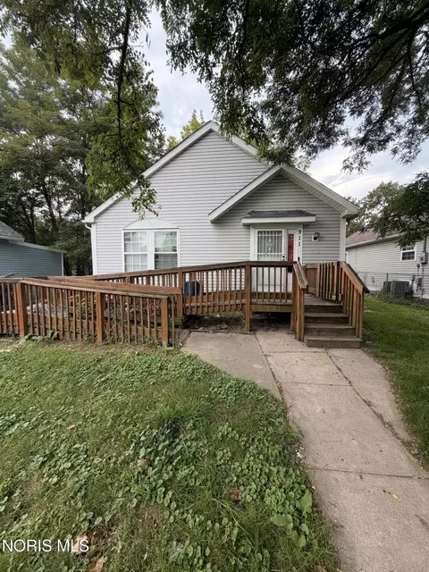 911 N Ontario St, Toledo, OH 43604