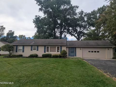 1922 Jo Jean Rd, Lima, OH 45806