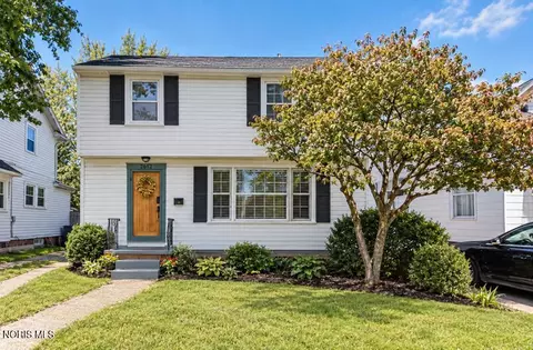 2442 Berdan Ave, Toledo, OH 43613