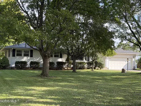 10913 Oh-18, Fostoria, OH 44830