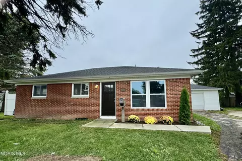 2716 112th St, Toledo, OH 43611