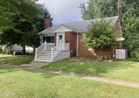 428 Laurel Ave, Port Clinton, OH 43452