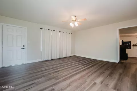 Living - 255 E Yates Ave, Findlay, OH 45840 photo 1 of 2
