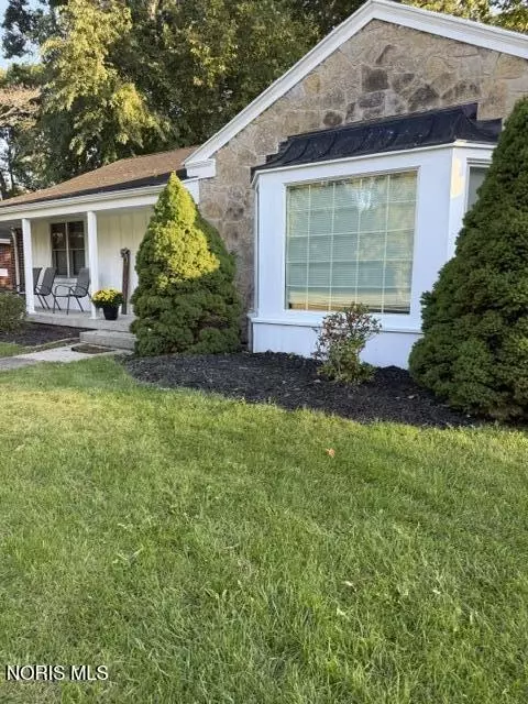 3475 Kenwood Blvd, Toledo, OH 43606