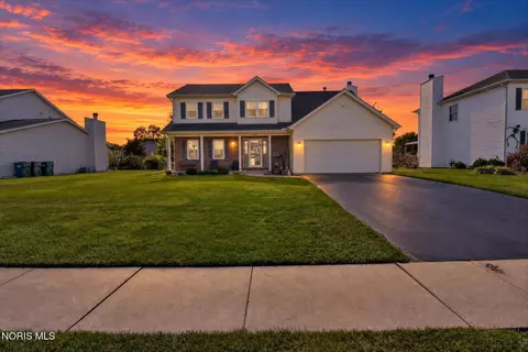 7713 Ginger Gold Dr, Holland, OH 43528