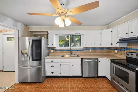 Kitchen - 103 E 5th St, Genoa, OH 43430 photo 3 of 3