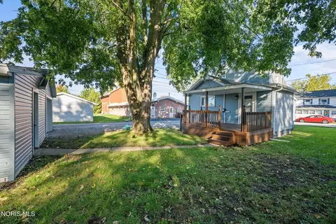 Exterior - 103 E 5th St, Genoa, OH 43430 photo 4 of 7