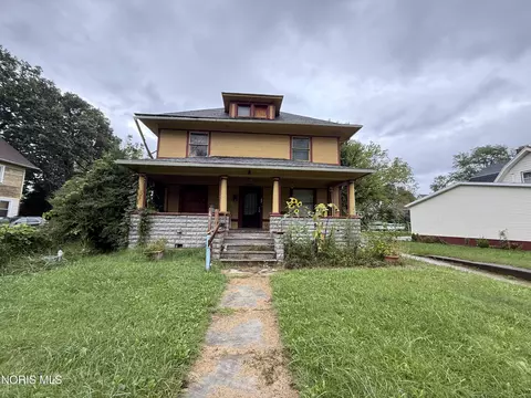 320 Boston Pl, Toledo, OH 43610