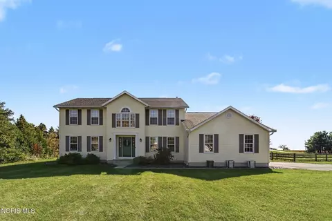 14425 Nantucket Dr, Bowling Green, OH 43402