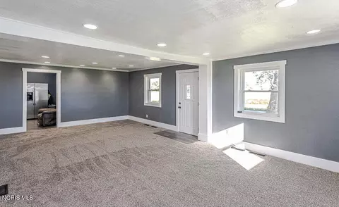 Living - 06358 County Road H, Edon, OH 43518 photo 2 of 2