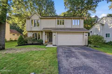 6981 Ramblehurst Rd, Sylvania, OH 43560