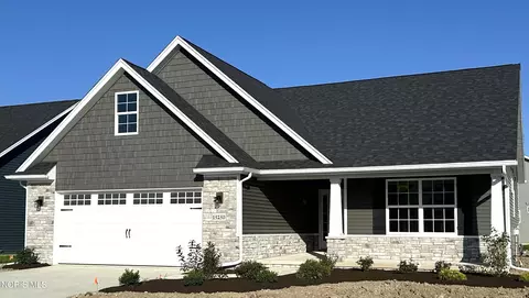 15250 Cypress Dr, Perrysburg, OH 43551