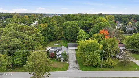 3014 Gradwohl Rd, Toledo, OH 43617