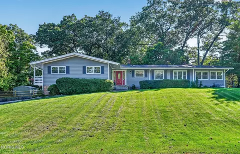 4739 Far Hills Rd, Toledo, OH 43623