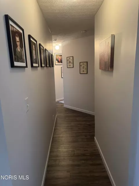 Entry Way - 10538 County Highway 330, Upper Sandusky, OH 43351 photo 5 of 6