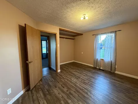 Bedroom - 10538 County Highway 330, Upper Sandusky, OH 43351 photo 5 of 8