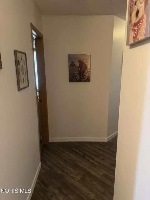 Entry Way - 10538 County Highway 330, Upper Sandusky, OH 43351 photo 6 of 6