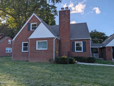 4126 Beverly Dr, Toledo, OH 43614