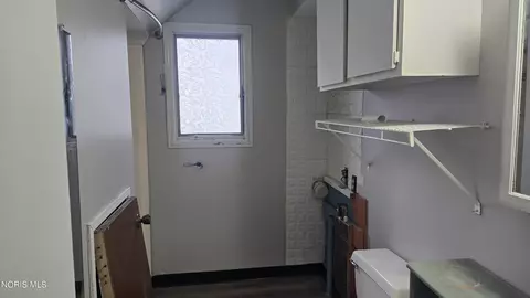 Bath - 535-539 4th St, Hamler, OH 43524 photo 1 of 2