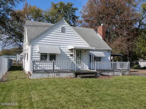 809 S Perry St, Napoleon, OH 43545 photo 6