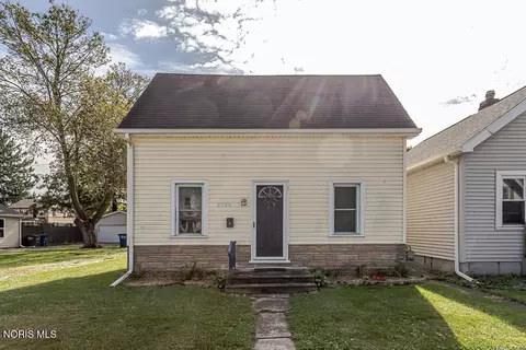 2708 122nd St, Toledo, OH 43611