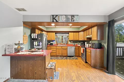 Kitchen - 216 W Cooper St, Mccomb, OH 45858 photo 2 of 4
