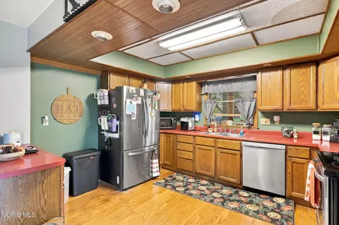 Kitchen - 216 W Cooper St, Mccomb, OH 45858 photo 3 of 4