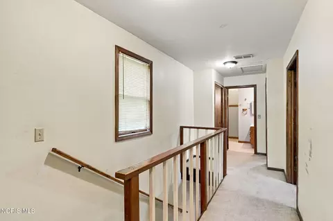 Entry Way - 216 W Cooper St, Mccomb, OH 45858 photo 2 of 3