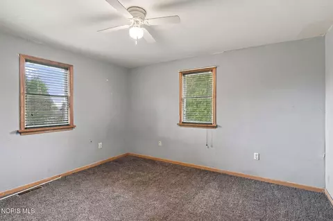 Bedroom - 216 W Cooper St, Mccomb, OH 45858 photo 9 of 10