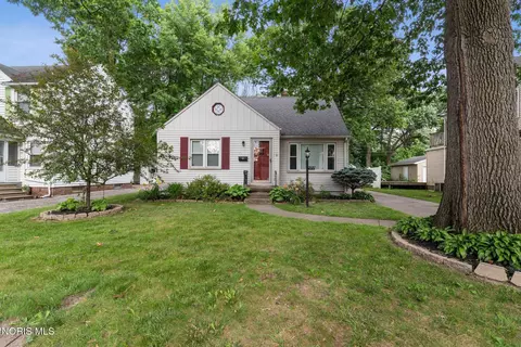 4818 Harvest Ln, Toledo, OH 43623