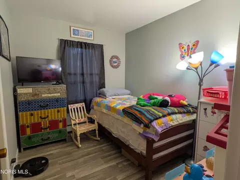 Bedroom - 333 S Main St, West Unity, OH 43570 photo 3 of 4