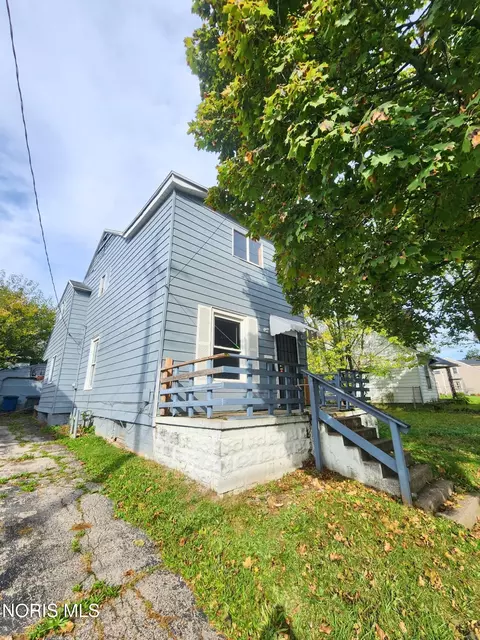 1106 White St, Toledo, OH 43605