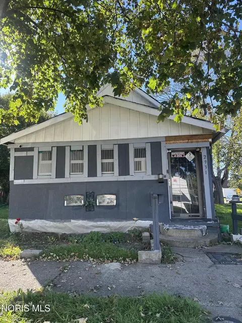 2931 Higgins St, Toledo, OH 43608