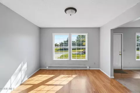 Living - 602 W Jackson St, Paulding, OH 45879 photo 5 of 5