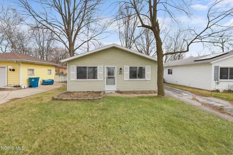 5430 Roan Rd, Sylvania, OH 43560