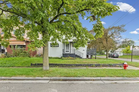647 Nicholas St, Toledo, OH 43609