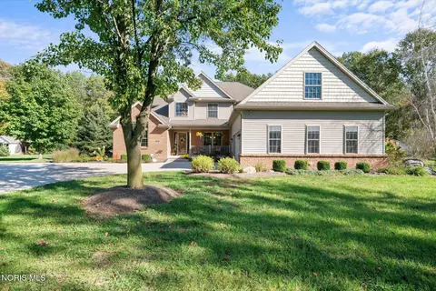 1865 Wilkins Rd, Swanton, OH 43558