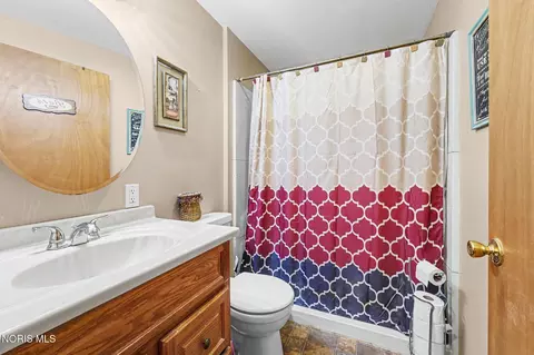 Bath - 150 W Strong St, Wayne, OH 43466 photo 1 of 1
