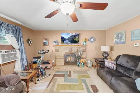Living - 150 W Strong St, Wayne, OH 43466 photo 2 of 2
