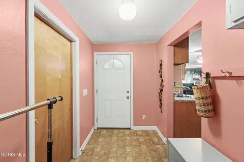 Entry Way - 150 W Strong St, Wayne, OH 43466 photo 1 of 1