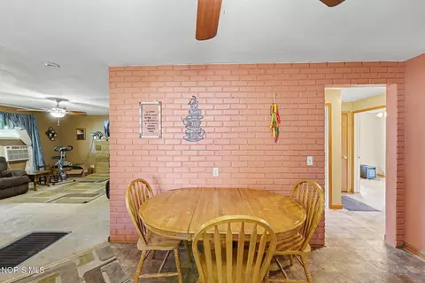 Dining - 150 W Strong St, Wayne, OH 43466 photo 1 of 1