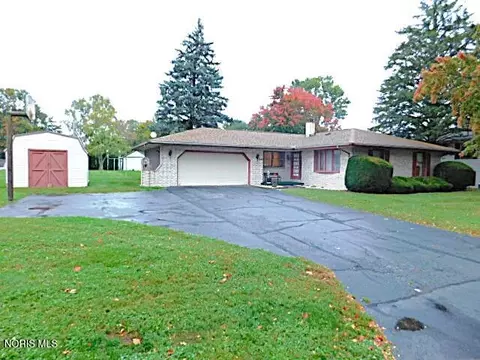 202 Cherry St, Mccomb, OH 45858
