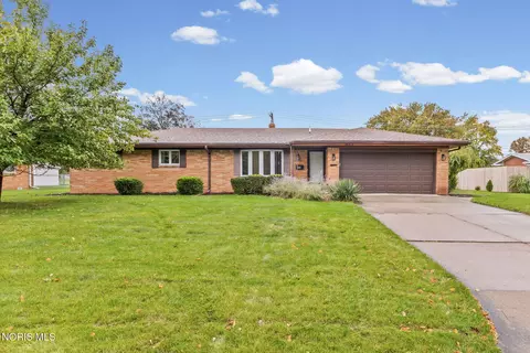 1524 Eaton Dr, Toledo, OH 43614