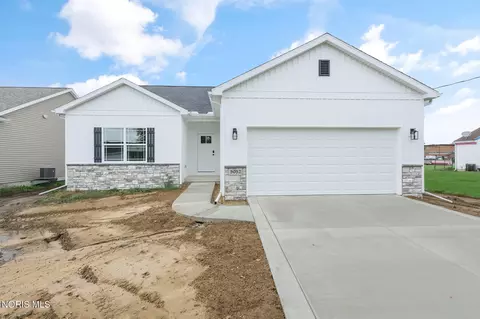 5052 Ryan Rd, Toledo, OH 43614