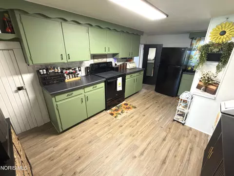 Kitchen - 508 W Jackson St, Paulding, OH 45879 photo 1 of 4