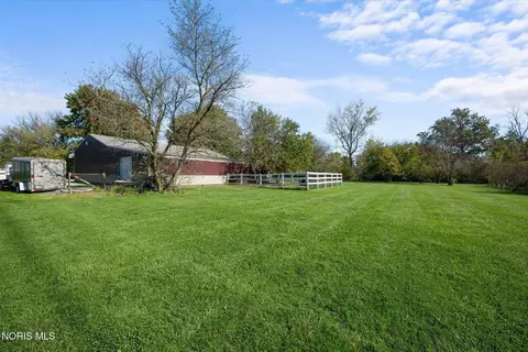 Exterior - 8520 Cedar Point Rd, Oregon, OH 43616 photo 13 of 18